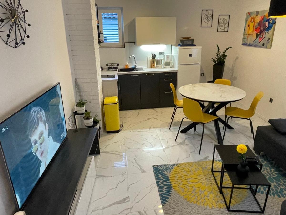 Apartment Grgo Biograd Na Moru Esterno foto